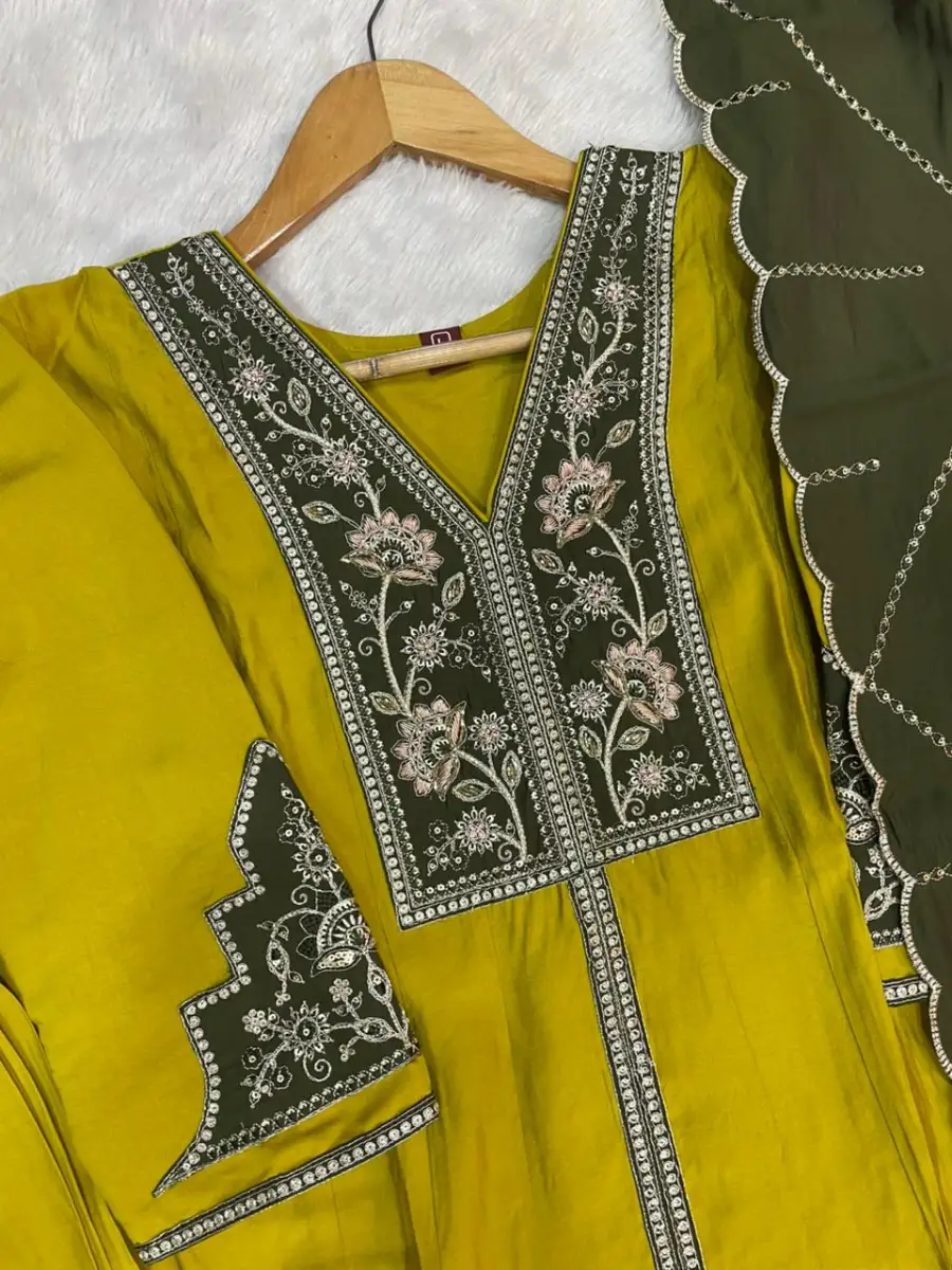 3DESIGNER ROMAN SILK MULTI EMBROIDERY THREAD WITH BEAUTIFUL HAND WORK TOP PALAZZO WITH DUPATTA FESTIVE WEAR WHOLESALE PRICE ETHNIC GARMENT (21)