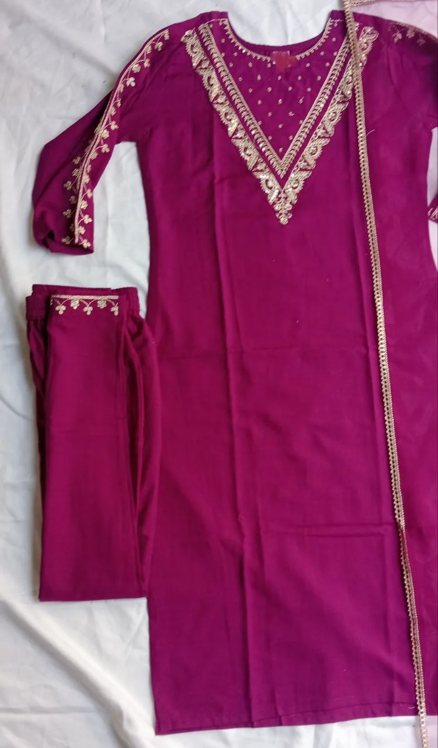 3FANCY BLEND COTTON EMBROIDERY WORK TOP BOTTOM WITH DUPATTA FESTIVE WEAR WHOLESALE PRICE ETHNIC GARMENT (1)