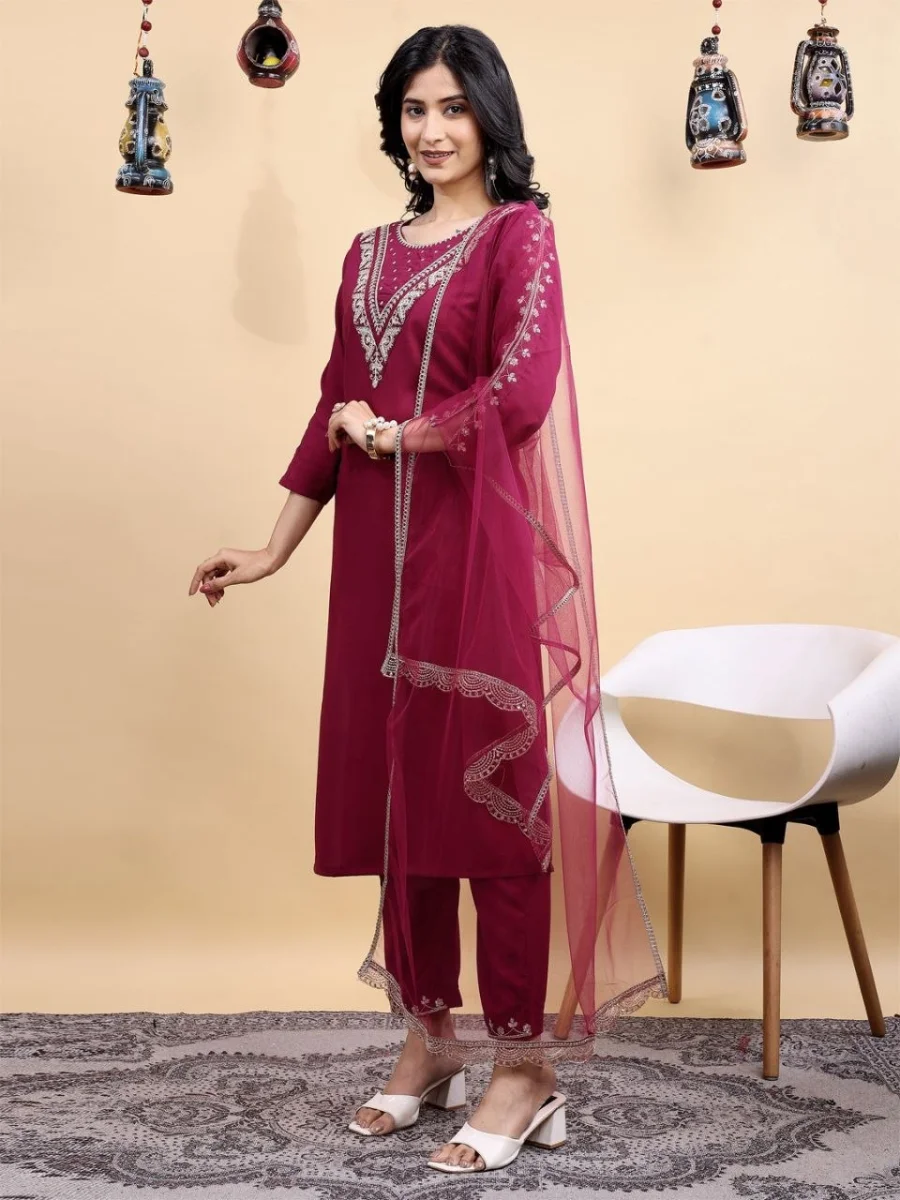 3FANCY BLEND COTTON EMBROIDERY WORK TOP BOTTOM WITH DUPATTA FESTIVE WEAR WHOLESALE PRICE ETHNIC GARMENT (3)