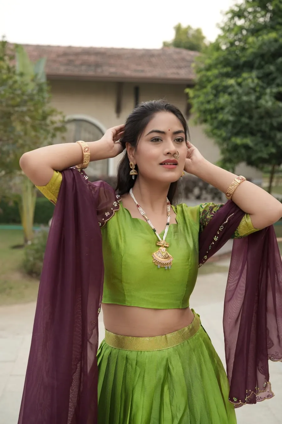 3MODERN SHIMMER WEAVING BORDER AND SILVER-GOLDEN ZARI DETAILING AND BORDER WORK LEHENGA CHOLI WITH DUPATTA FESTIVE WEAR WHOLESALE PRICE ETHNIC GARMENT (30)