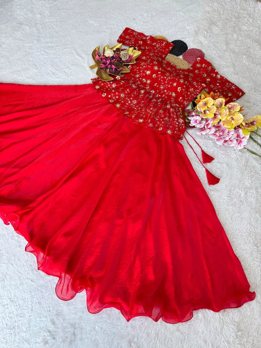 3RICH LOOK SPACE SILK SEQUENCE EMBROIDERY WORK TOP LEHENGA SET WEDDING WEAR WHOLESALE PRICE ETHNIC GARMENT (18)