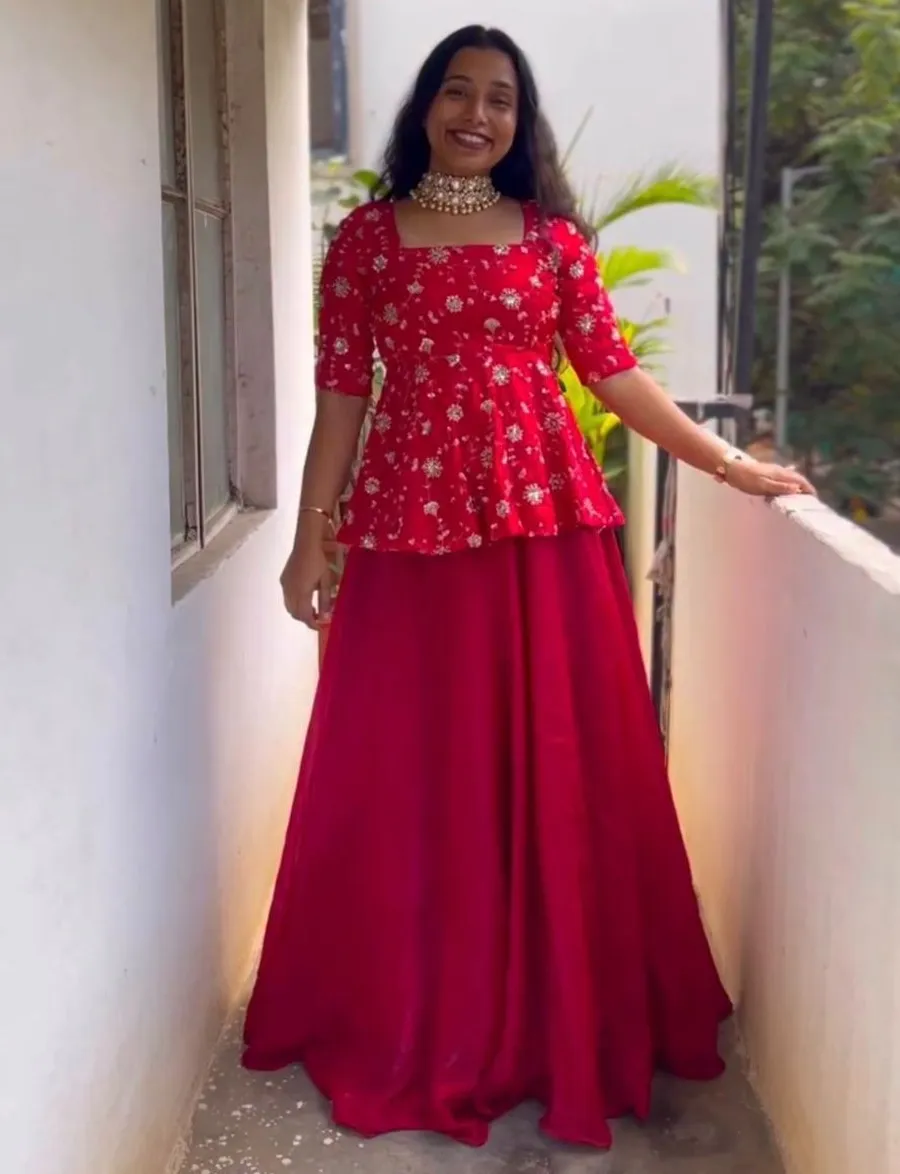 3RICH LOOK SPACE SILK SEQUENCE EMBROIDERY WORK TOP LEHENGA SET WEDDING WEAR WHOLESALE PRICE ETHNIC GARMENT (21)