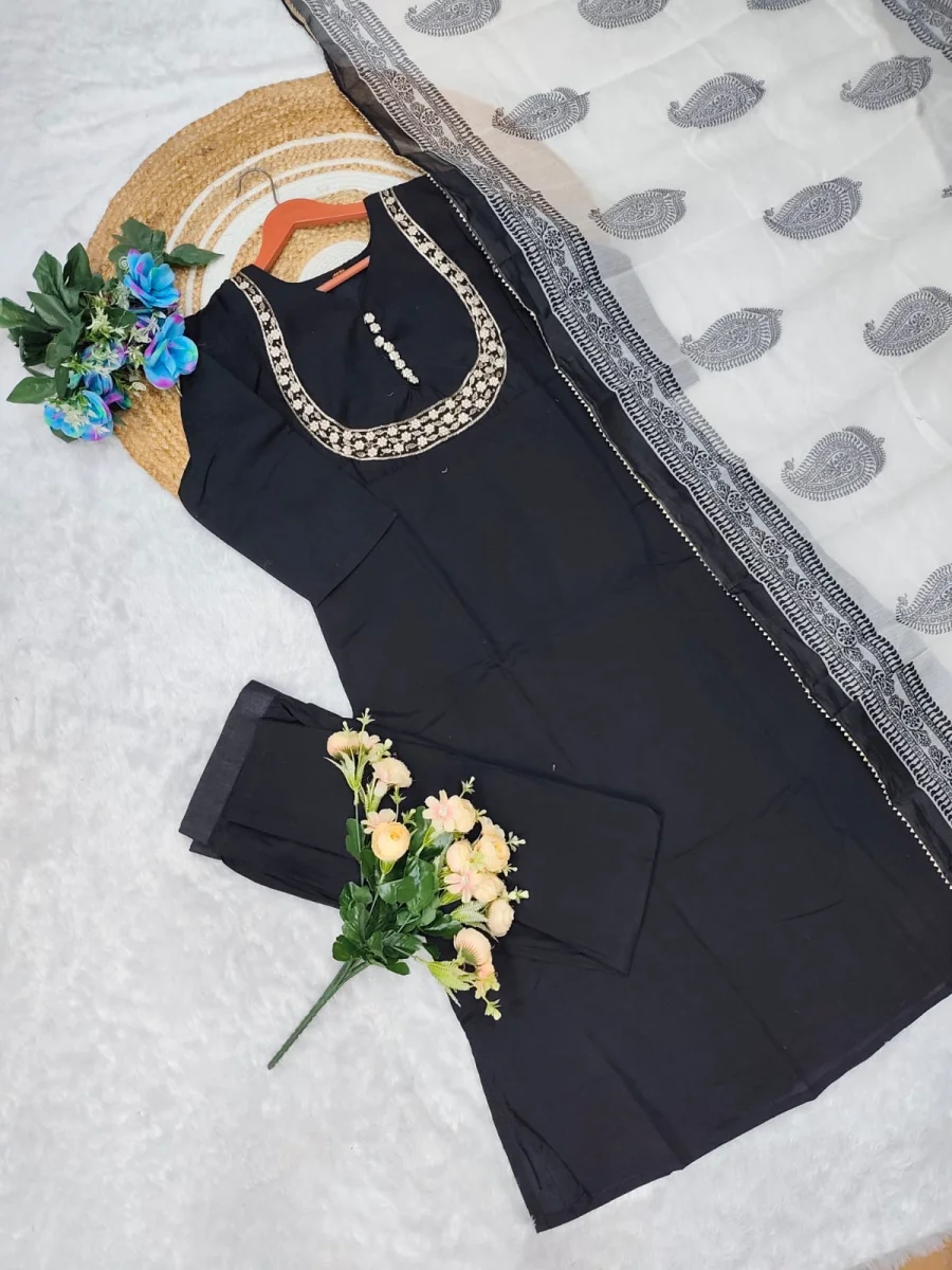 5FANCY ROMAN SILK EMBROIDERY WORK TOP BOTTOM WITH DUPATTA FESTIVE WEAR WHOLESALE PRICE ETHNIC GARMENT (31)