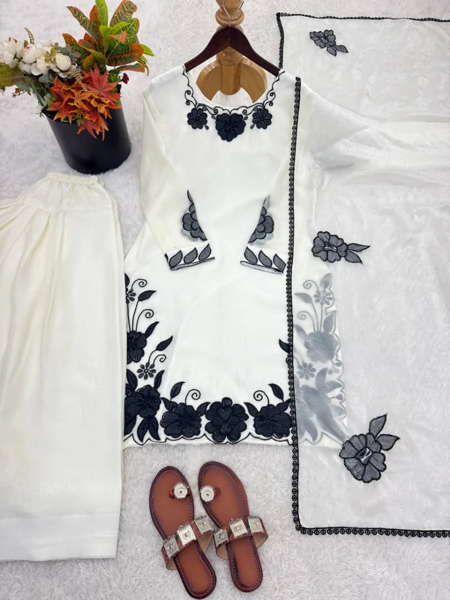DESIGNER FENDY SILK EMBROIDERY THREAD WORK TOP PATIYALA WITH DUPATTA FESTIVE WEAR WHOLESALE PRICE ETHNIC GARMENT (7)