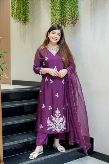 DESIGNER MUSLIN EMBROIDERY DORI  WORK TOP BOTTOM WITH DUPATTA WINE