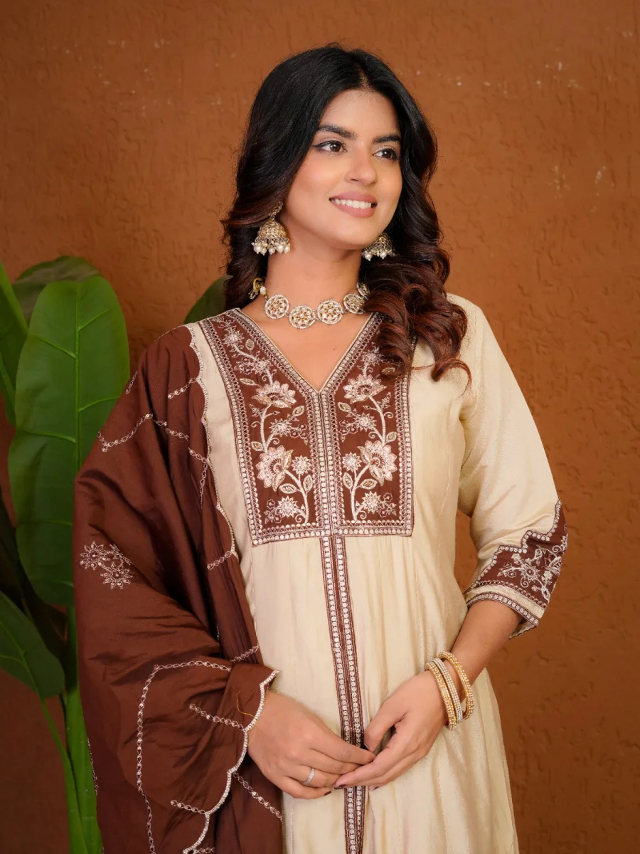 DESIGNER ROMAN SILK MULTI EMBROIDERY THREAD WITH BEAUTIFUL HAND WORK TOP PALAZZO WITH DUPATTA FESTIVE WEAR WHOLESALE PRICE ETHNIC GARMENT (3)