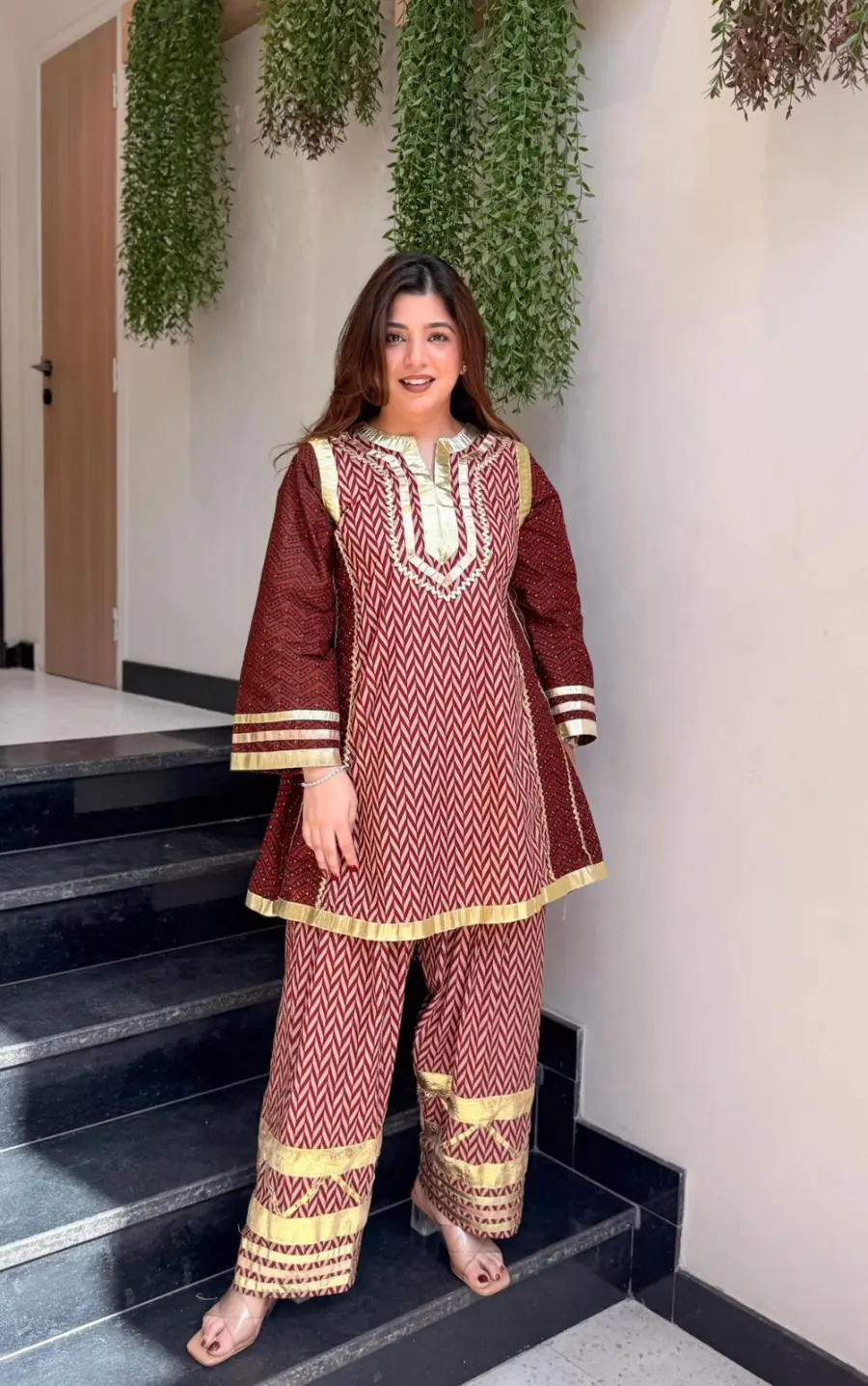 FANCY MUSLIN LAMPI LACE WORK TOP PENT SET FESTIVE WEAR WHOLESALE PRICE ETHNIC GARMENT (2)