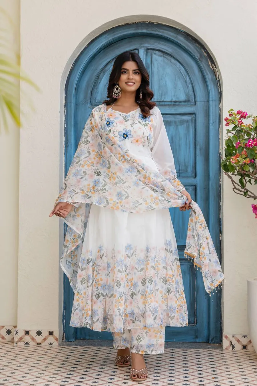 FANCY TB ORGANZA DIGITAL PRINT WITH HAND WORK GOWN BOTTOM WITH DUPATTA FESTIVE WEAR WHOLESALE PRICE ETHNIC GARMENT (3)