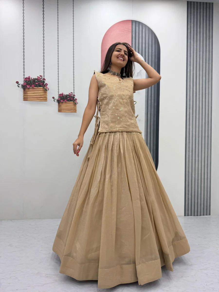 MODERN CRUNCHY SILK PLAIN LEHENGA CHOLI WITH THREAD AND SEQUENCE WORK JACKET WEDDING WEAR WHOLESALE PRICE ETHNIC GARMENT (14)