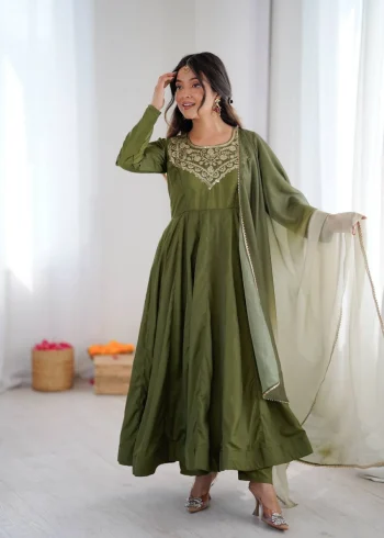 MODERN FRENCH CREPE EMBROIDERY WORK ANARKALI GOWN BOTTOM WITH DUPATTA MEHNDI