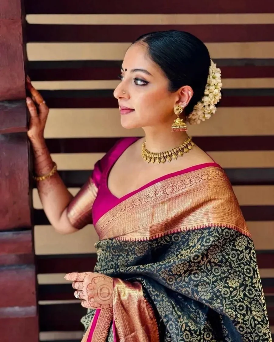 MOST PICKED LICHI SILK JACQUARD WORK SAREE WITH UNSTITCHED BLOUSE FESTIVE WEAR WHOLESALE PRICE ETHNIC GARMENT (8)