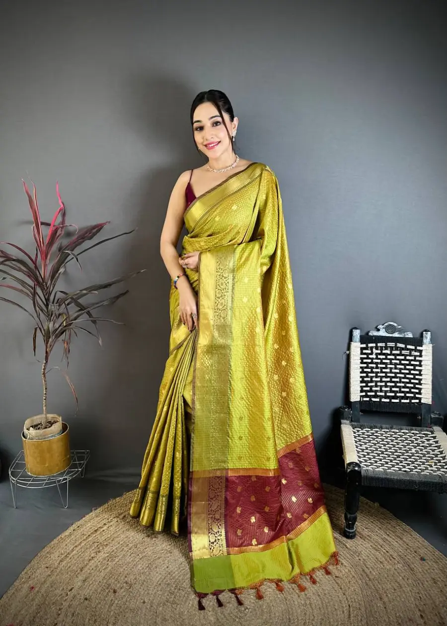 TRENDING BANARASI TISSUE BUTTI WORK WITH HEAVY BORDER SAREE WITH UNSTITCHED BLOUSE FESTIVE WEAR WHOLESALE PRICE ETHNIC GARMENT (31)