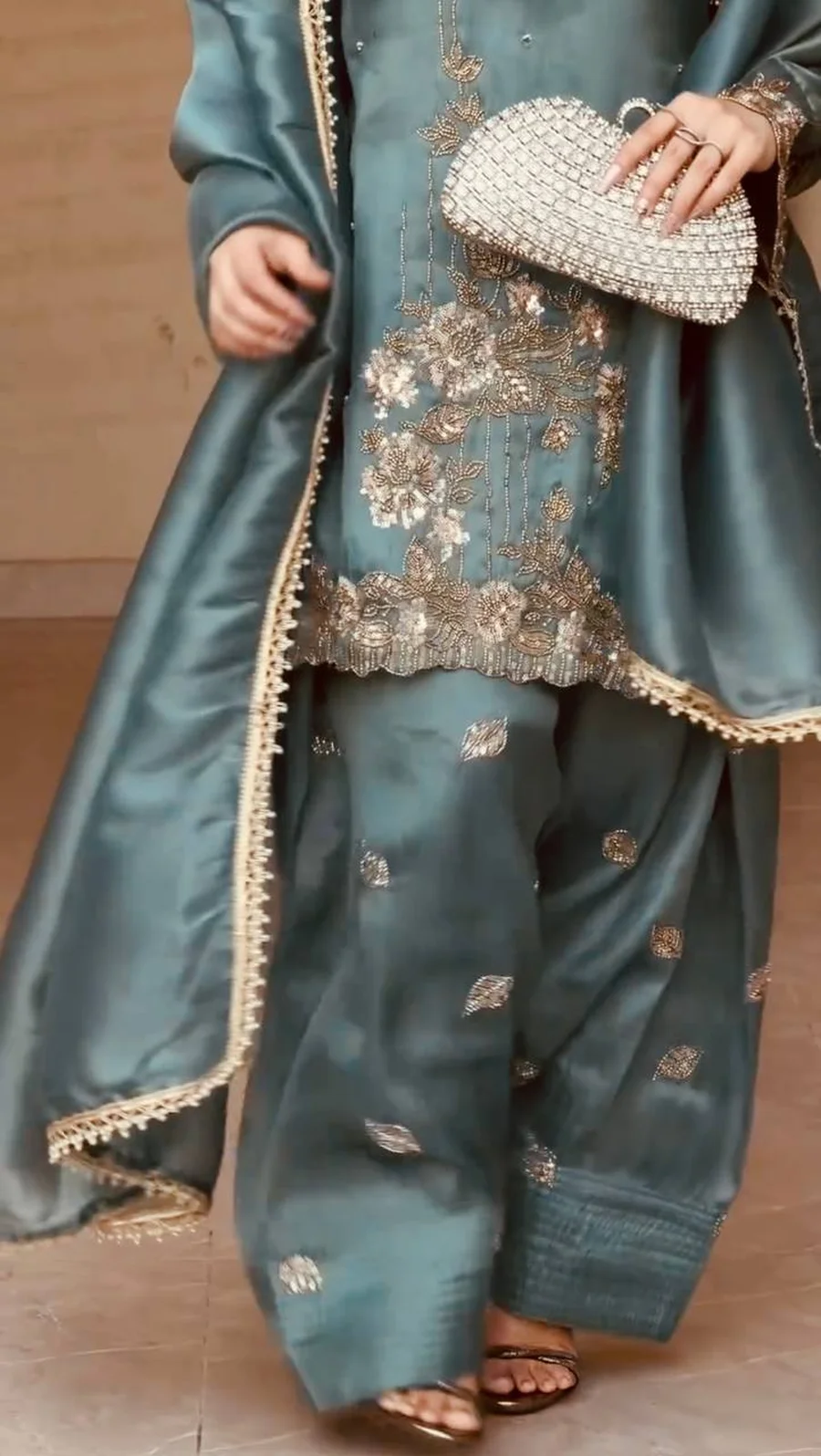 TRENDING GMY SILK EMBROIDERY CODING THREAD SEQUENCE WORK TOP PATIYALA WITH DUPATTA WEDDING WEAR WHOLESALE PRICE ETHNIC GARMENT (2)