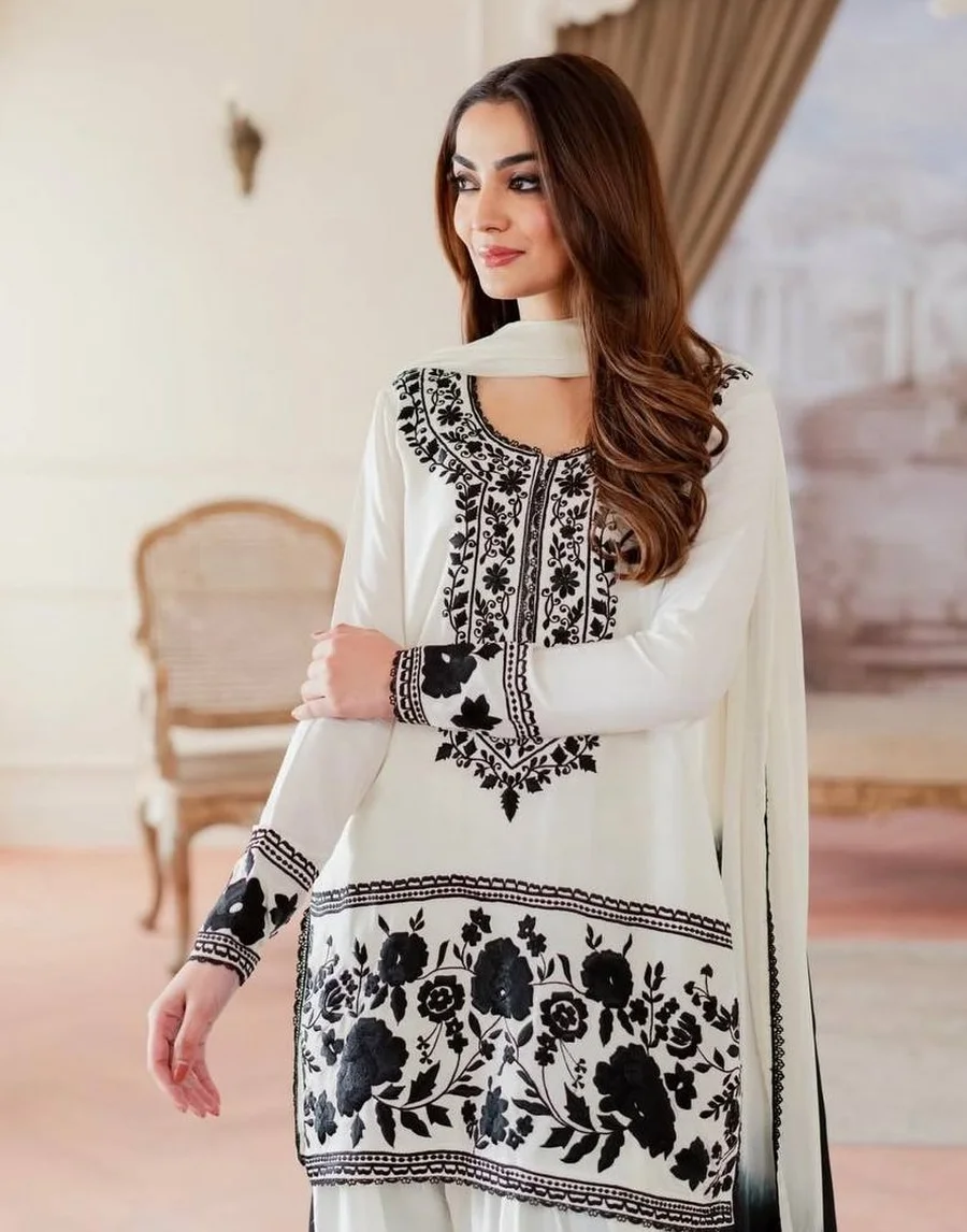 TRENDING NATURAL CREPE EMBROIDERY MULTI NEEDLE WORK TOP PATIYALA WITH DUPATTA FESTIVE WEAR WHOLESALE PRICE ETHNIC GARMENT (3)