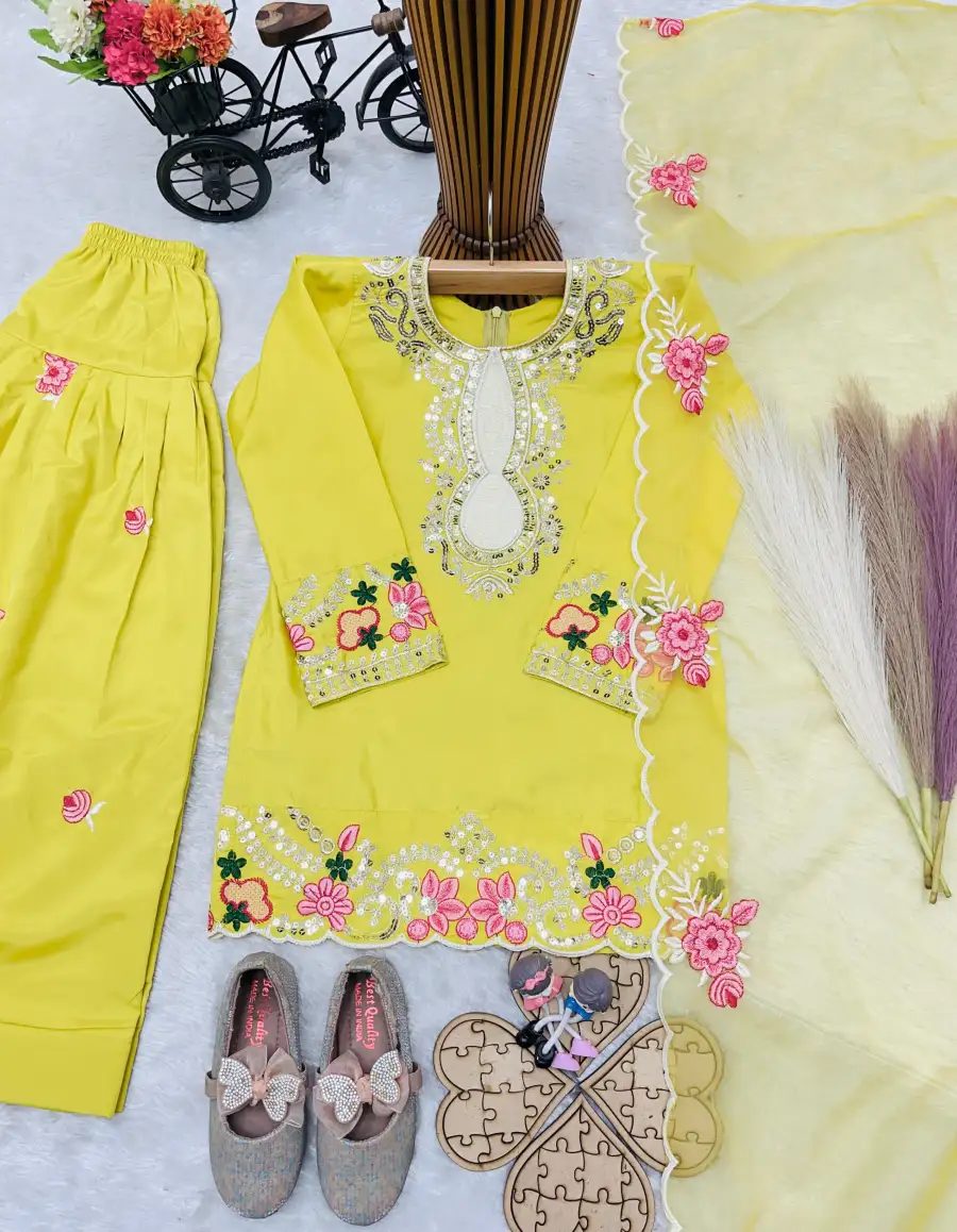 18RICH LOOK NATURAL CREPE EMBROIDERY SEQUENCE WORK KID'S TOP PATIYALA WITH DUPATTA FESTIVE WEAR WHOLESALE PRICE ETHNIC GARMENT (12)