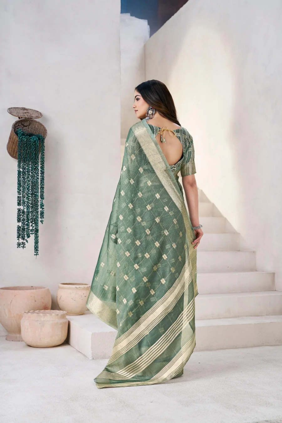 1RICH LOOK LINEN COTTON SILK GOLD ZARI AND SELF DESIGN WORK SAREE WITH UNSTITCHED BLOUSE FESTIVE WEAR WHOLESALE PRICE ETHNIC GARMENT (7)