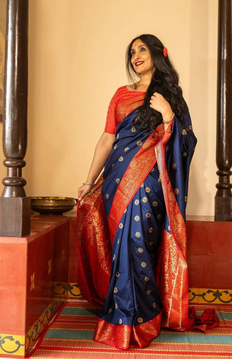 1TRENDING LICHI SILK JACQUARD WORK SAREE WITH UNSTITCHED BLOUSE FESTIVE WEAR WHOLESALE PRICE ETHNIC GARMENT (10)
