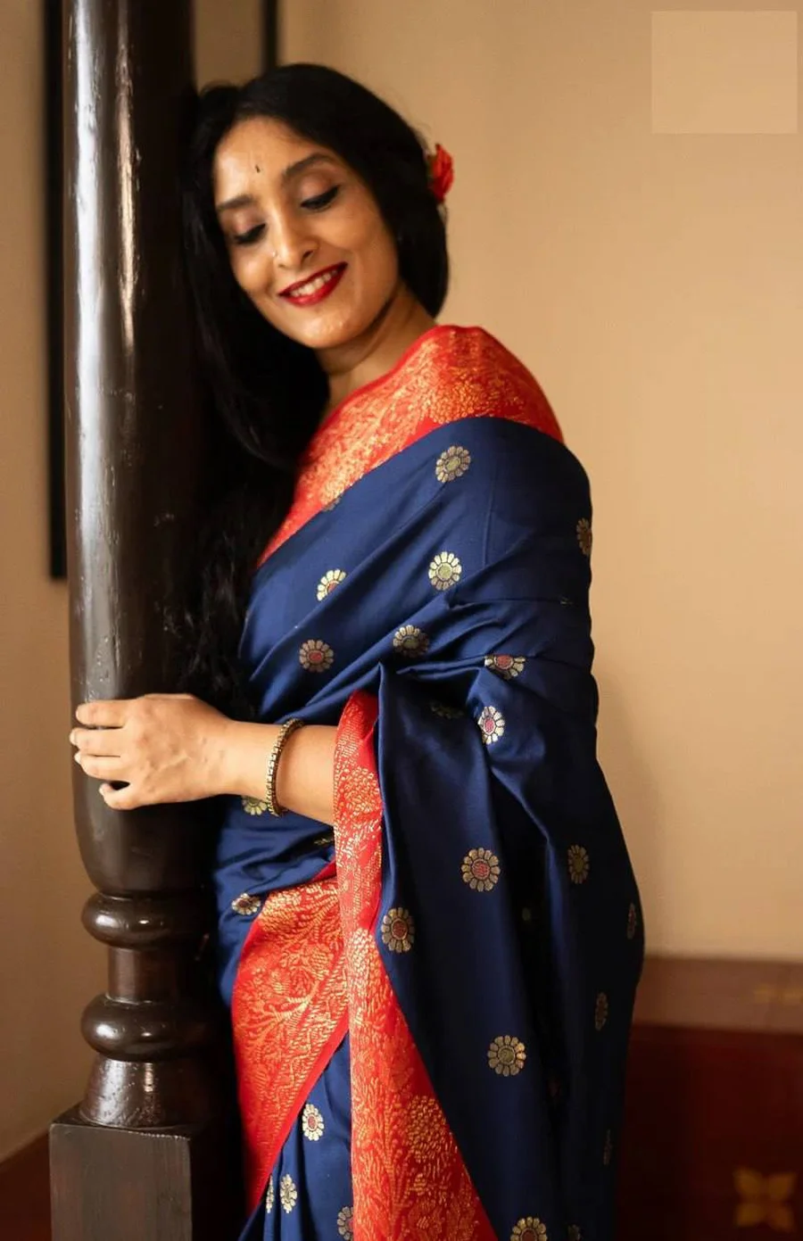 1TRENDING LICHI SILK JACQUARD WORK SAREE WITH UNSTITCHED BLOUSE FESTIVE WEAR WHOLESALE PRICE ETHNIC GARMENT (12)