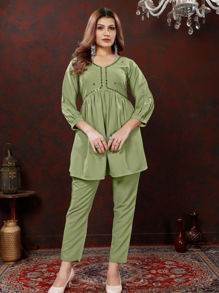 21NEW ARRIVAL COTTON HANDWORK CO-ORD SET FESTIVE WEAR WHOLESALE PRICE ETHNIC GARMENT (2)
