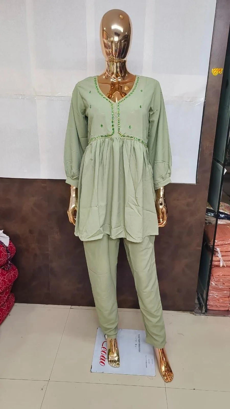 21NEW ARRIVAL COTTON HANDWORK CO-ORD SET FESTIVE WEAR WHOLESALE PRICE ETHNIC GARMENT (3)
