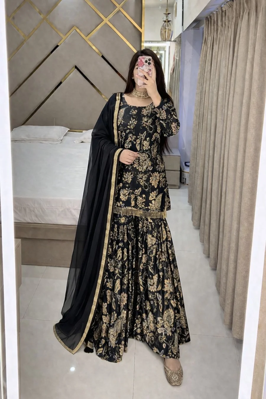 2MODERN MUSLIN COTTON FLORAL DIGITAL PRINT & STONE WITH FANCY LATKAN LACE WORK TOP SHARARA WITH DUPATTA FESTIVE WEAR WHOLESALE PRICE ETHNIC GARMENT (2)