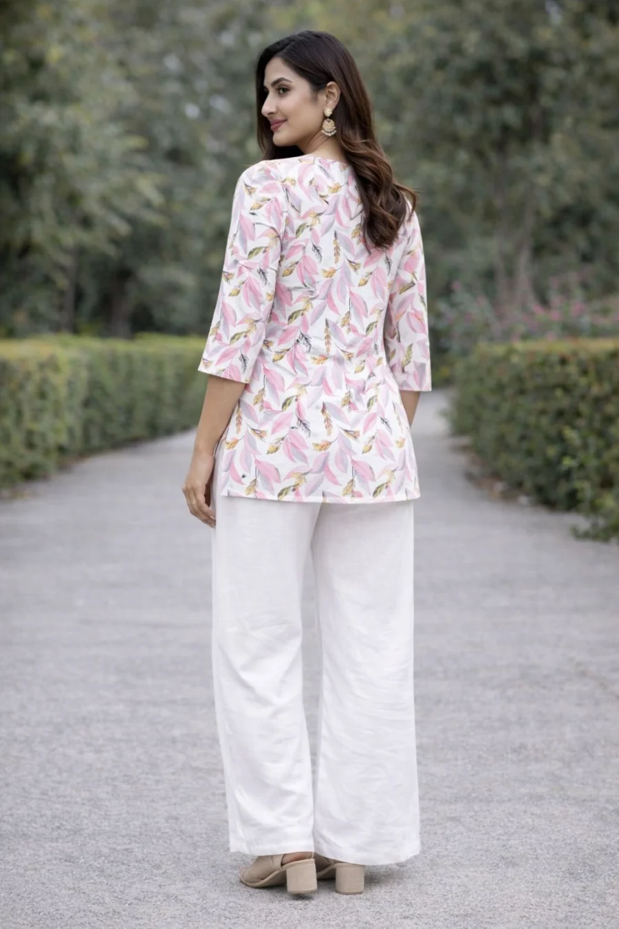 2NEW ARRIVAL RAYON DIGITAL PRINT WORK TOP PALAZZO SET DAILY WEAR WHOLESALE PRICE ETHNIC GARMENT (20)