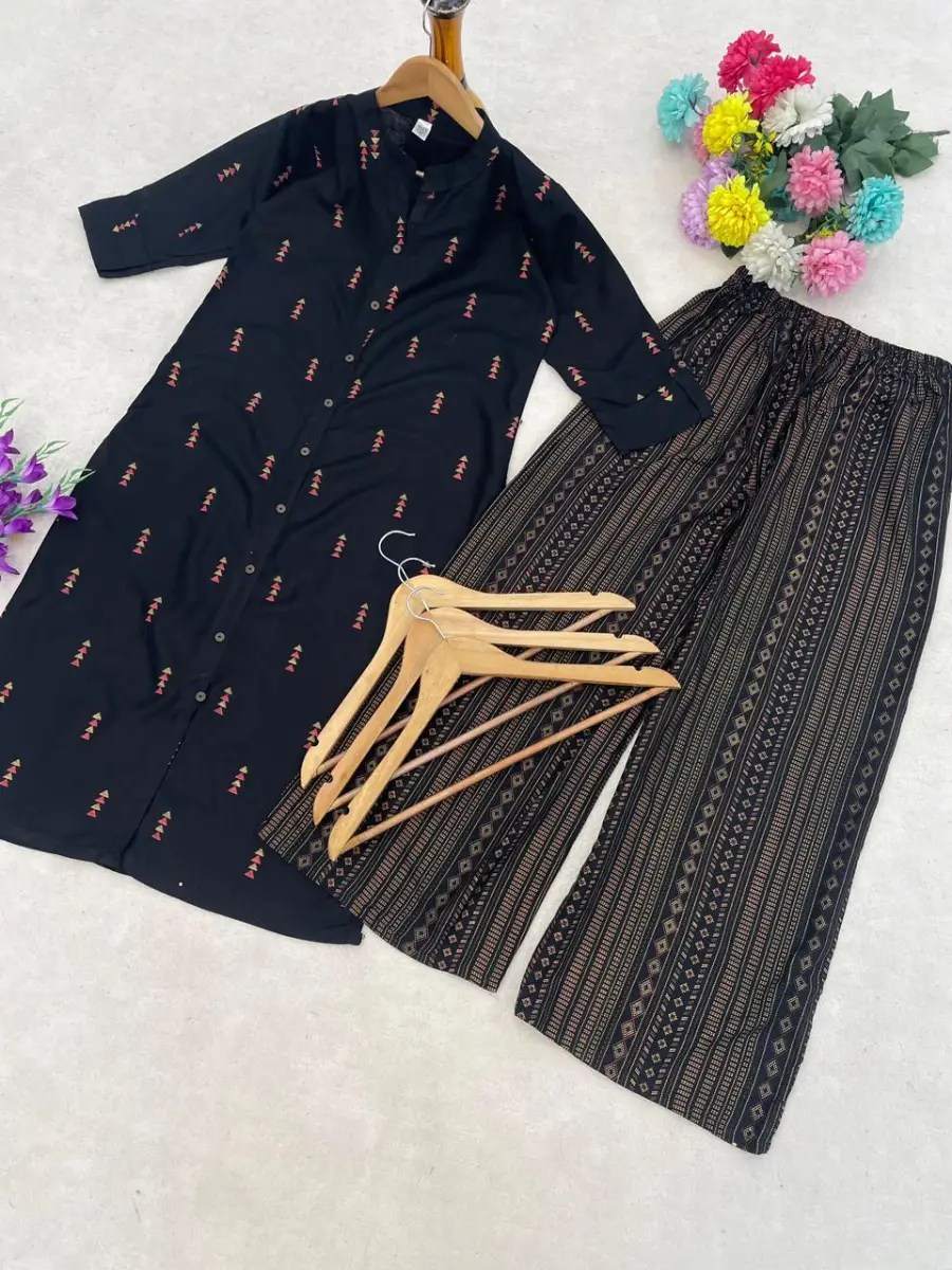 2NEW ARRIVAL RAYON FOIL WORK TOP PENT SET DAILY WEAR WHOLESALE PRICE ETHNIC GARMENT (7)