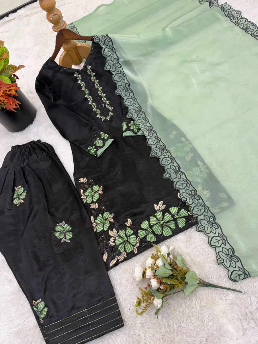 2RICH LOOK ROMAN GLASS EMBROIDERY SEQUENCE WITH RIVET MOTI WORK TOP PATIYALA WITH DUPATTA FESTIVE WEAR WHOLESALE PRICE ETHNIC GARMENT (17)
