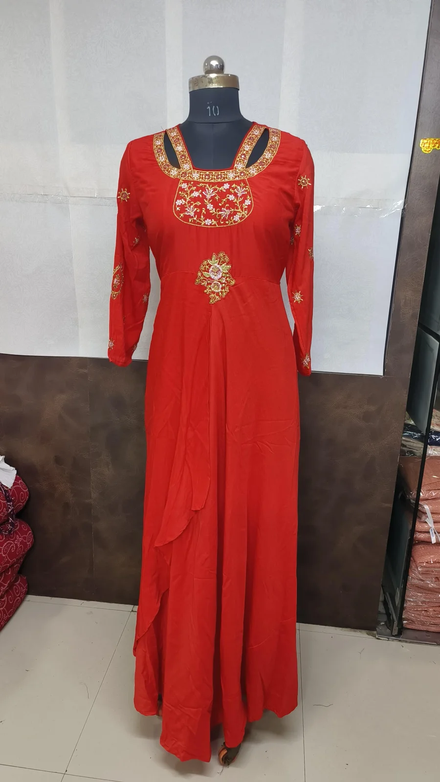 2TRENDING MUSLIN EMBROIDERY WOEK GOWN FESTIVE WEAR WHOLESALE PRICE ETHNIC GARMENT (8)