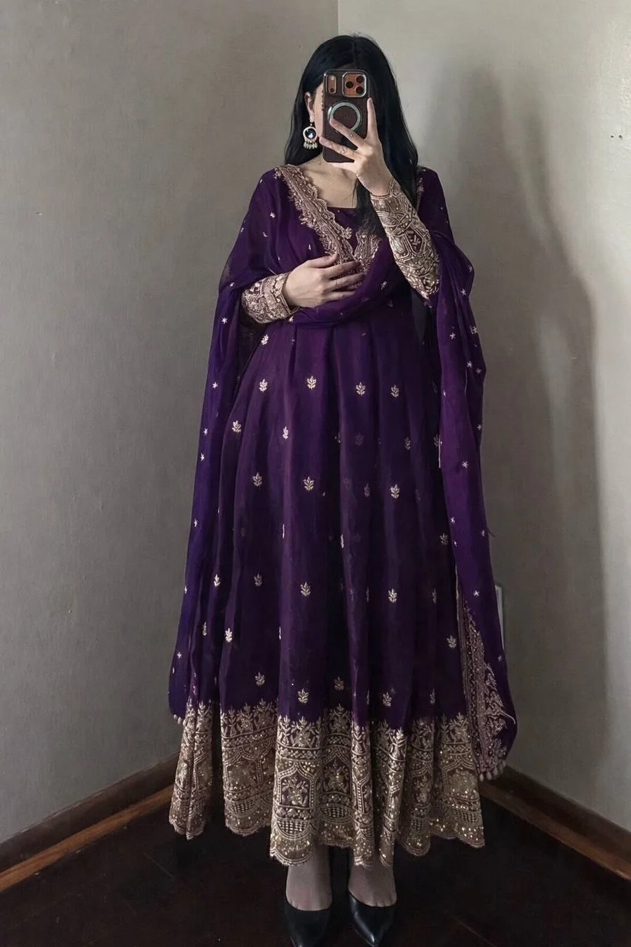 3DESIGNER FENDY SILK EMBROIDERY SEQUENCE WORK GOWN BOTTOM WITH DUPATTA FESTIVE WEAR WHOLESALE PRICE ETHNIC GARMENT (30)