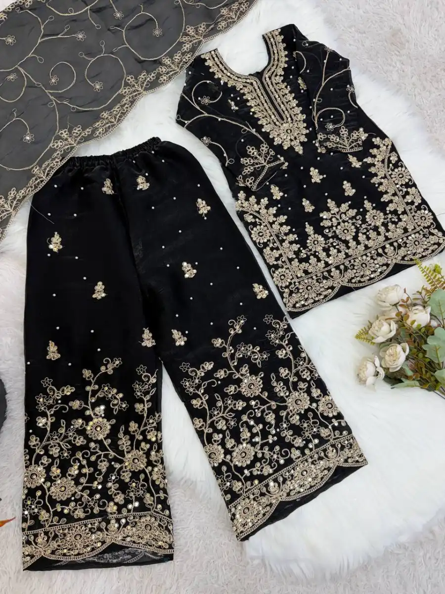 4NEW ARRIVAL GMY SILK EMBROIDERY SEQUENCE WORK MOTHDER DAUGHTER SET FESTIVE WEAR WHOLESALE PRICE ETHNIC GARMENT (6)