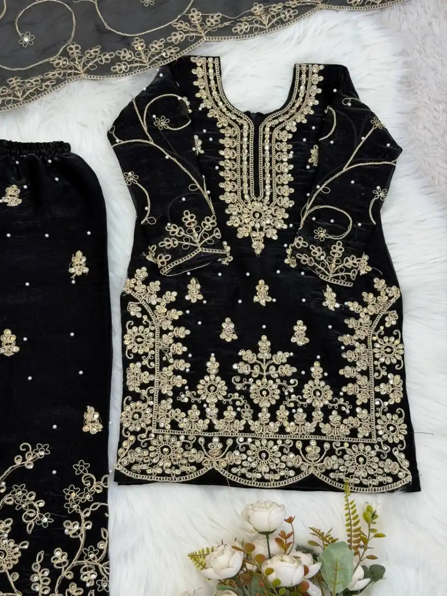 4NEW ARRIVAL GMY SILK EMBROIDERY SEQUENCE WORK MOTHDER DAUGHTER SET FESTIVE WEAR WHOLESALE PRICE ETHNIC GARMENT (8)