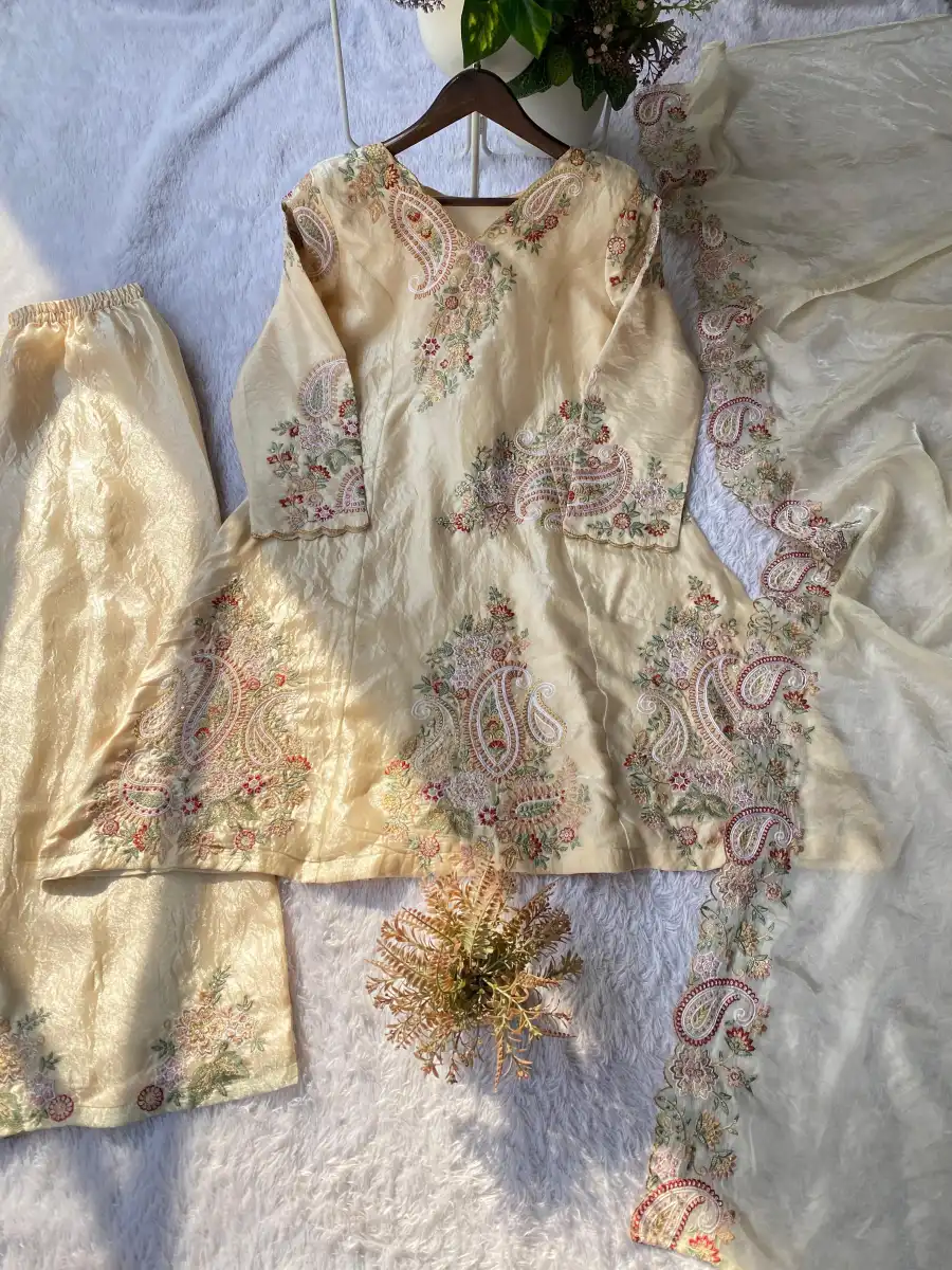 DESIGNER FENDY SEQUENCE EMBROIDERY WORK TOP PALAZZO WITH DUPATTA FESTIVE WEAR WHOLESALE PRICE ETHNIC GARMENT (5)