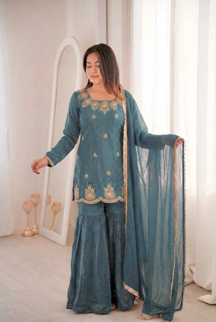 DESIGNER FENDY SILK EMBROIDERY SEQUENCE WITH ZARKAN DIAMOND WORK TOP SHARARA WITH DUPATTA FESTIVE WEAR WHOLESALE PRICE ETHNIC GARMENT (2)
