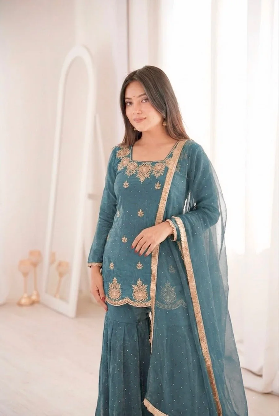 DESIGNER FENDY SILK EMBROIDERY SEQUENCE WITH ZARKAN DIAMOND WORK TOP SHARARA WITH DUPATTA FESTIVE WEAR WHOLESALE PRICE ETHNIC GARMENT (7)