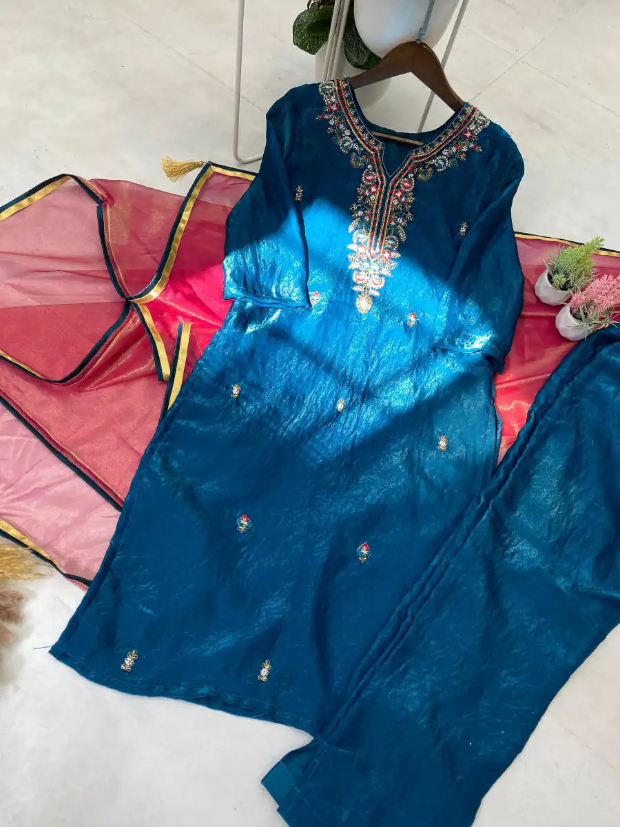 DESIGNER FENDY SILK HAND WORK TOP BOTTOM WITH DUPATTA FESTIVE WEAR WHOLESALE PRICE ETHNIC GARMENT (5)