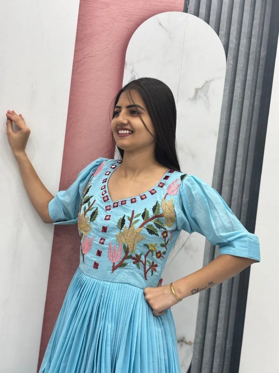 DESIGNER MUL COTTON EMBROIDERY THREAD & HAND MIRROR WORK GOWN FESTIVE WEAR WHOLESALE PRICE ETHNIC GARMENT (4)