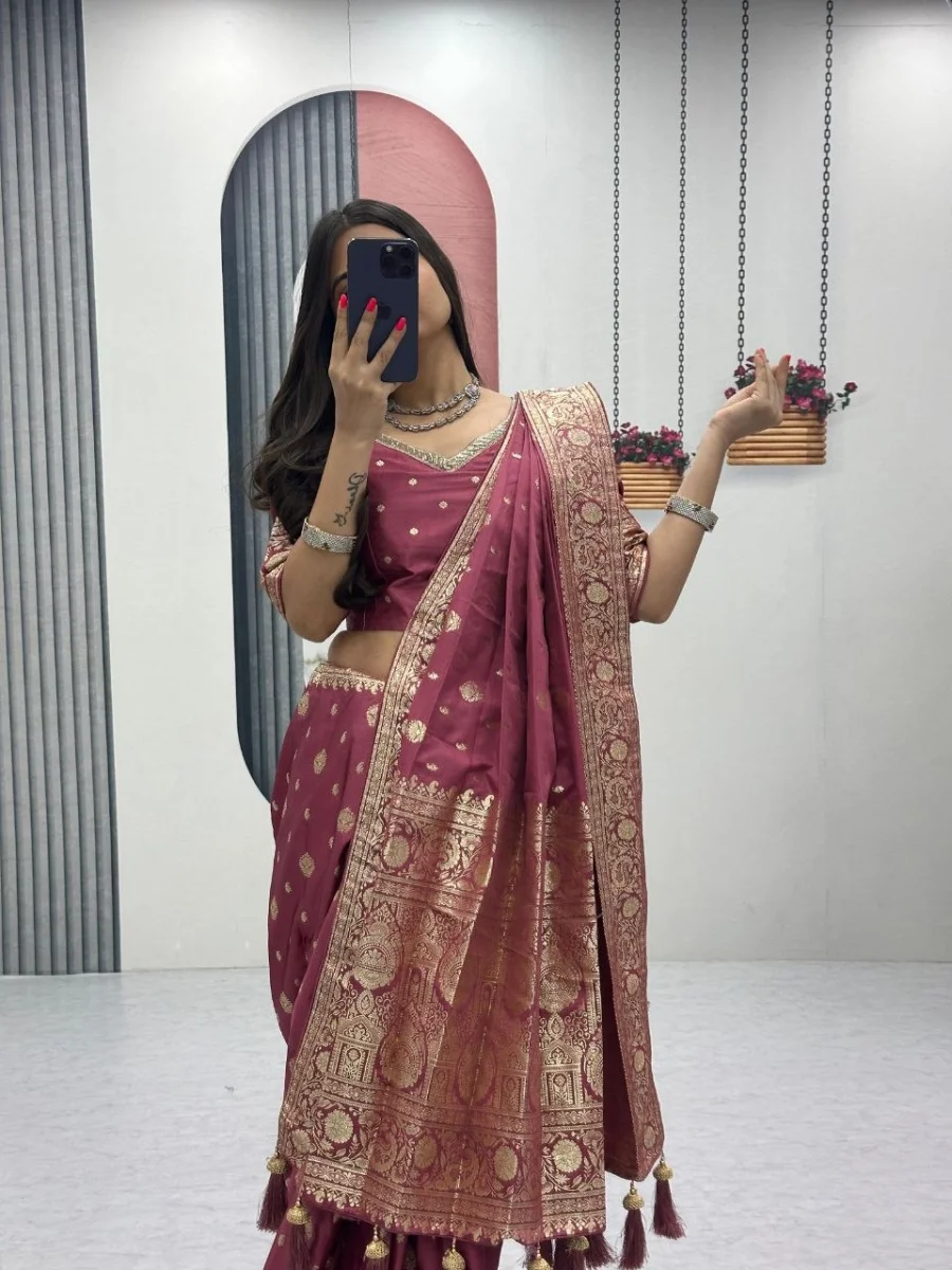 DESIGNER PURE SILK JACQUARD WORK SAREE WITH UNSTITCHED BLOUSE WEDDING WEAR WHOLESALE PRICE ETHNIC GARMENT (11)