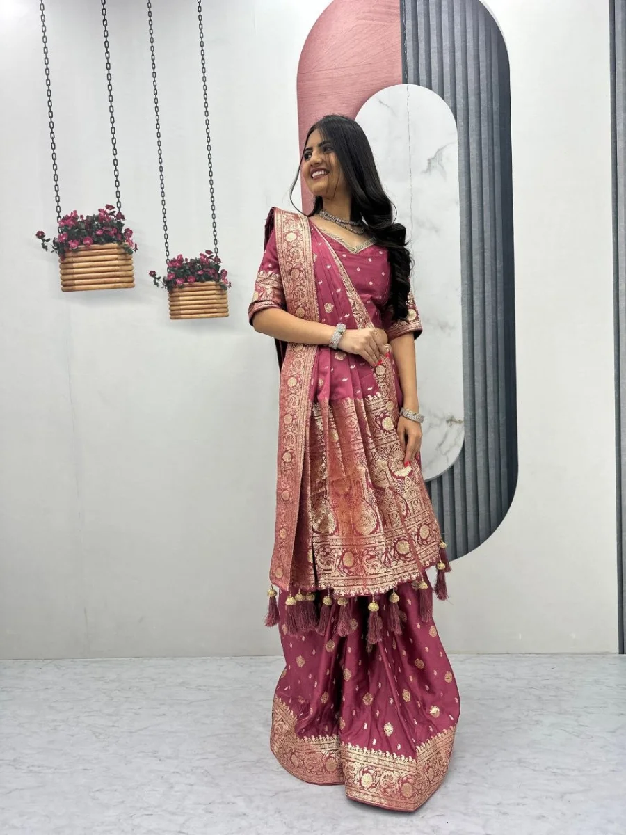 DESIGNER PURE SILK JACQUARD WORK SAREE WITH UNSTITCHED BLOUSE WEDDING WEAR WHOLESALE PRICE ETHNIC GARMENT (17)