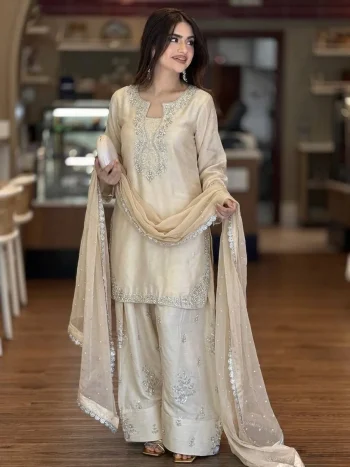 DESIGNER ROMAN GLASS SILK EMBROIDERY 3 MM SEQUENCE WORK WITH RIVET MOTI WORK TOP PATIYALA WITH DUPATTA OFF WHITE