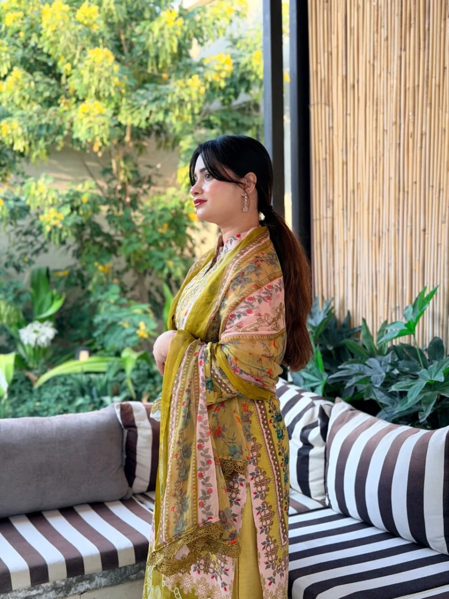 FANCY COTTON PRINT WITH EMBROIDERY SEQUENCE WORK TOP BOTTOM WITH DUPATTA FESTIVE WEAR WHOLESALE PRICE ETHNIC GARMENT (2)