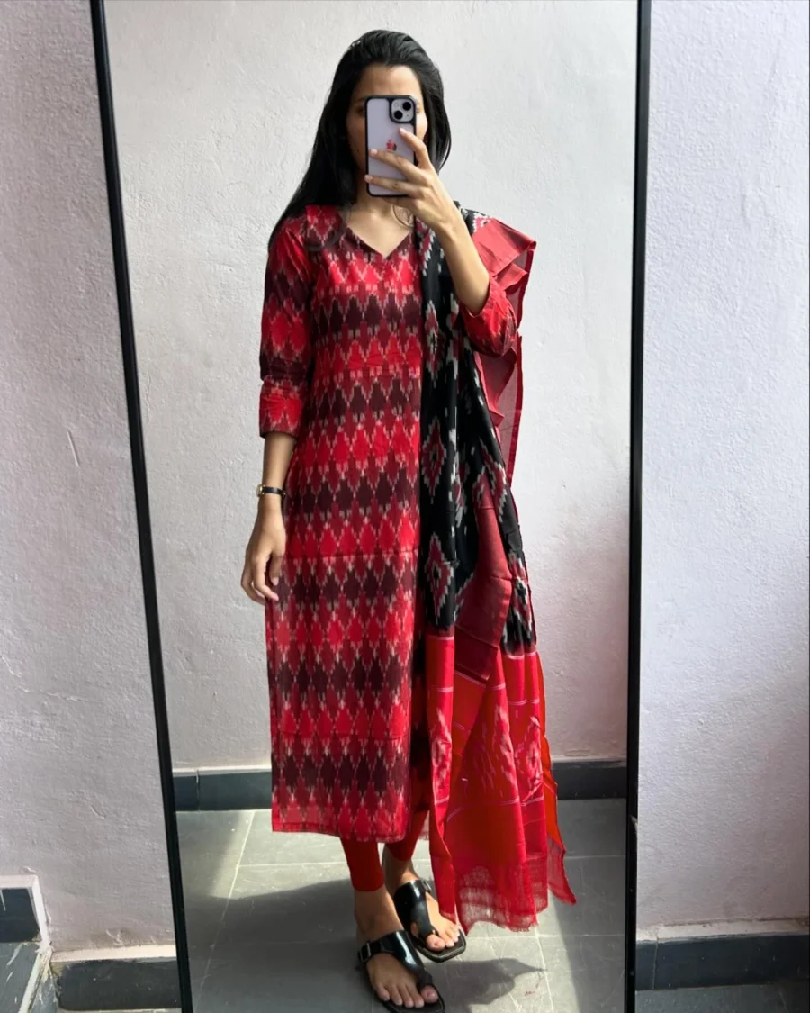 FANCY IKKAT COTTON PRINT WORK TOP WITH DUPATTA DAILY WEAR WHOLESALE PRICE ETHNIC GARMENT (4)