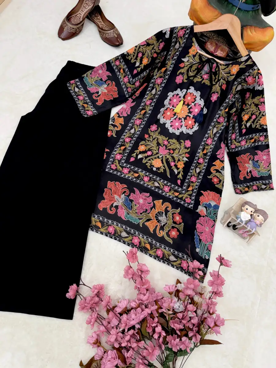 FANCY MAGIC COTTON HANDMADE LATKAN WORK CO-ORD SET DAILY WEAR WHOLESALE PRICE ETHNIC GARMENT (1)