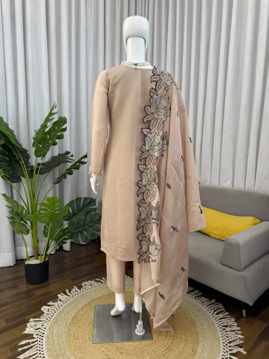 FANCY MUL CHANDERI THREAD WITH FANCY LACE WORK TOP BOTTOM WITH DUPATTA FESTIVE WEAR WHOLESALE PRICE ETHNIC GARMENT (7)