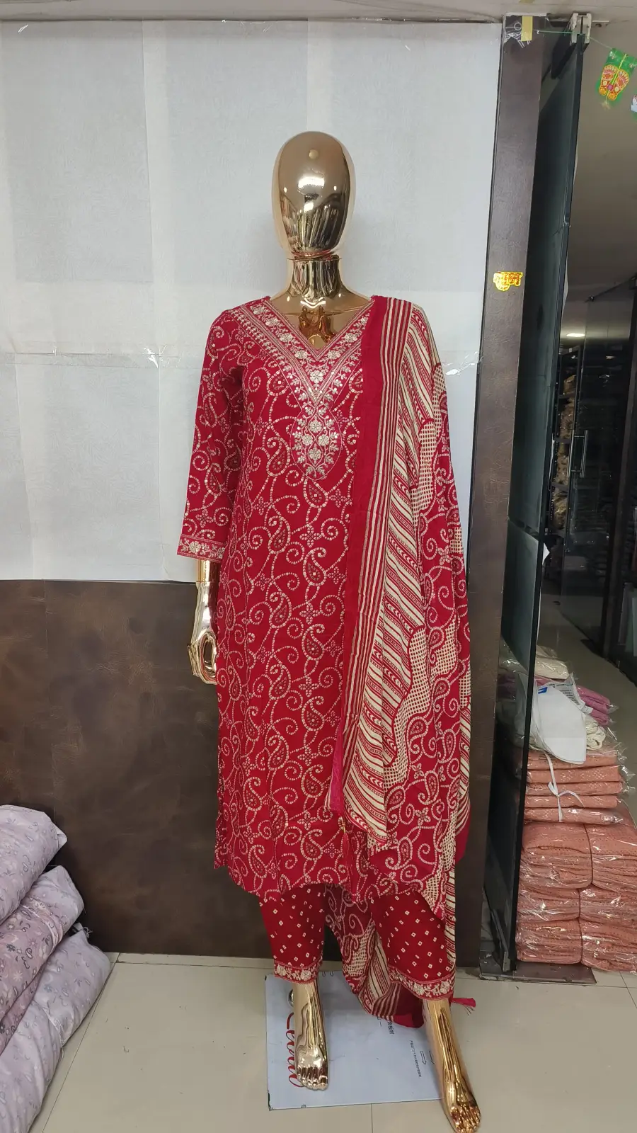 FANCY RAYON DIGITAL PRINT WORK TOP BOTTOM WITH DUPATTA FESTIVE WEAR WHOLESALE PRICE ETHNIC GARMENT (5)