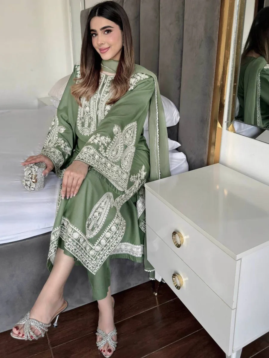 MODERN CHINON SILK THREAD EMBROIDERY WORK TOP PALAZZO WITH DUPATTA FESTIVE WEAR WHOLESALE PRICE ETHNIC GARMENT (3)