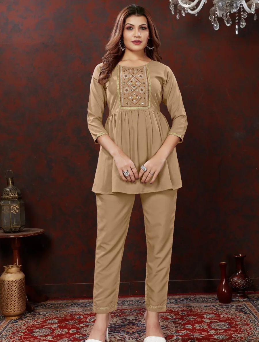 NEW ARRIVAL COTTON HANDWORK CO-ORD SET FESTIVE WEAR WHOLESALE PRICE ETHNIC GARMENT (10)