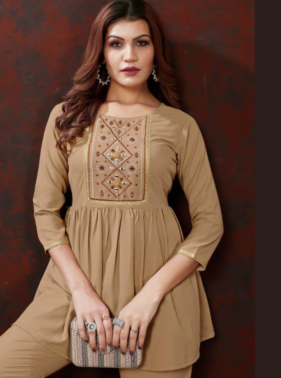 NEW ARRIVAL COTTON HANDWORK CO-ORD SET FESTIVE WEAR WHOLESALE PRICE ETHNIC GARMENT (12)