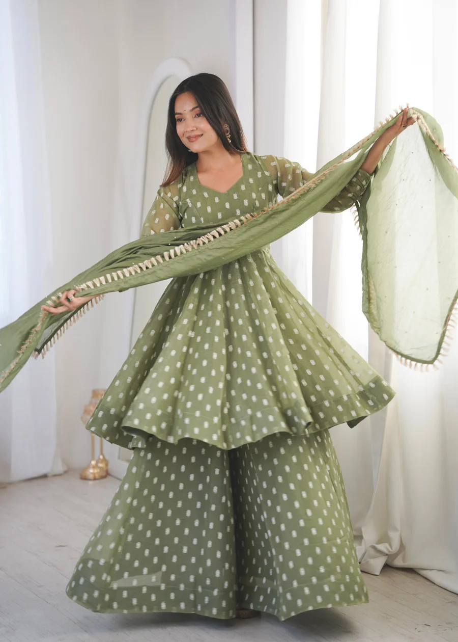 RICH LOOK CRUNCHY SILK JACQUARD BUTTI WORK TOP PALAZZO WITH DUPATTA FESTIVE WEAR WHOLESALE PRICE ETHNIC GARMENT (9)