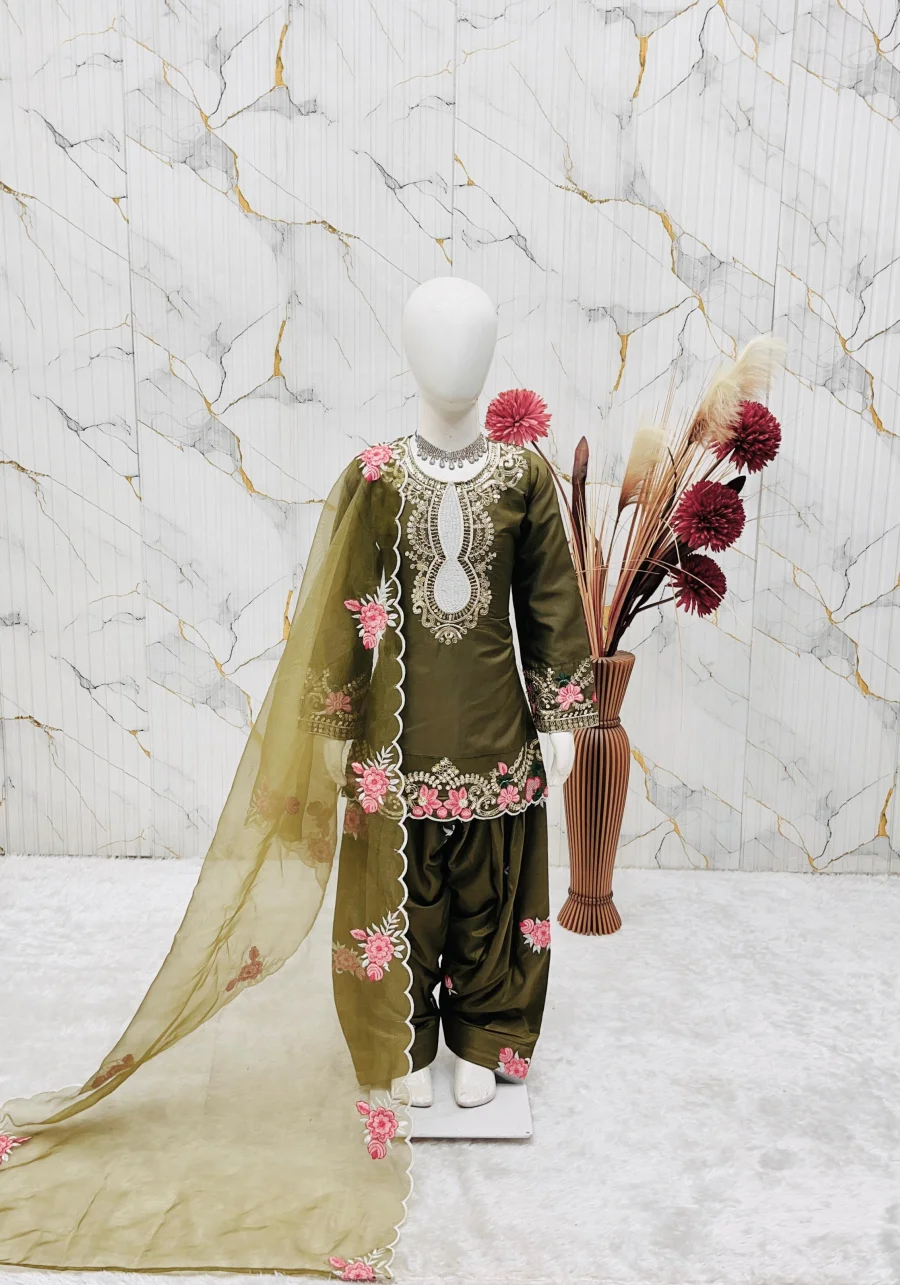 RICH LOOK NATURAL CREPE EMBROIDERY SEQUENCE WORK KID'S TOP PATIYALA WITH DUPATTA FESTIVE WEAR WHOLESALE PRICE ETHNIC GARMENT (5)